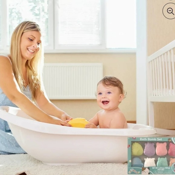 🛑 2 / $40 Sale! Squishmallow Bath Bomb Set (8 Count) with Surprise Charms NWT - Picture 4 of 9